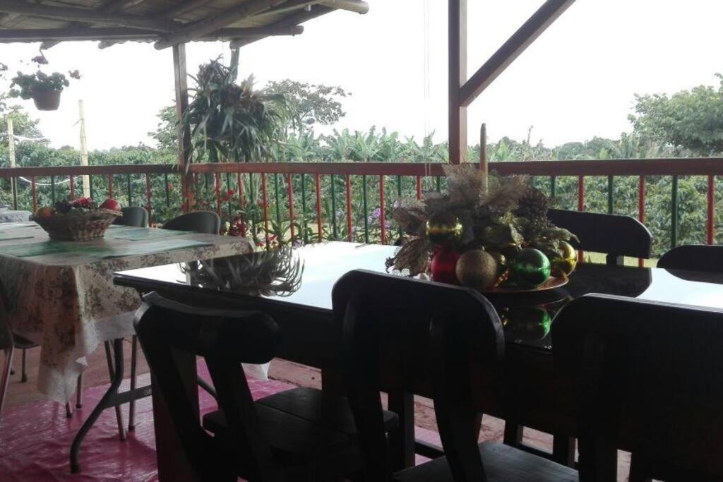 Finca En El Quindio Arrullo Cafetero Quimbaya Zewnętrze zdjęcie